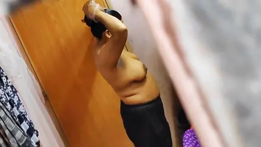 Candid Voyeur Mom Caught Changing