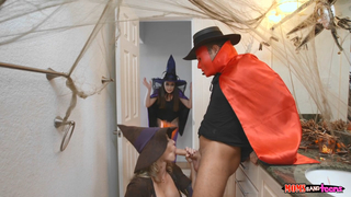 Halloween Mom Porn - Halloween blowjob and more with a bit of incest | Full Family